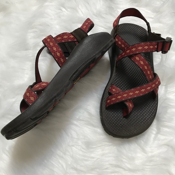 wide width chaco sandals